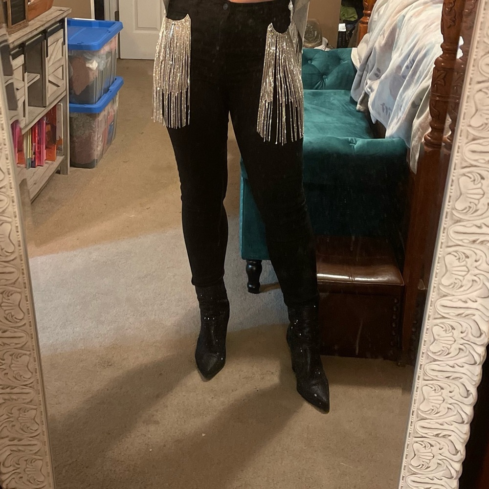 Black Rhinestone Pocket Jeans - Picture 7 of 9